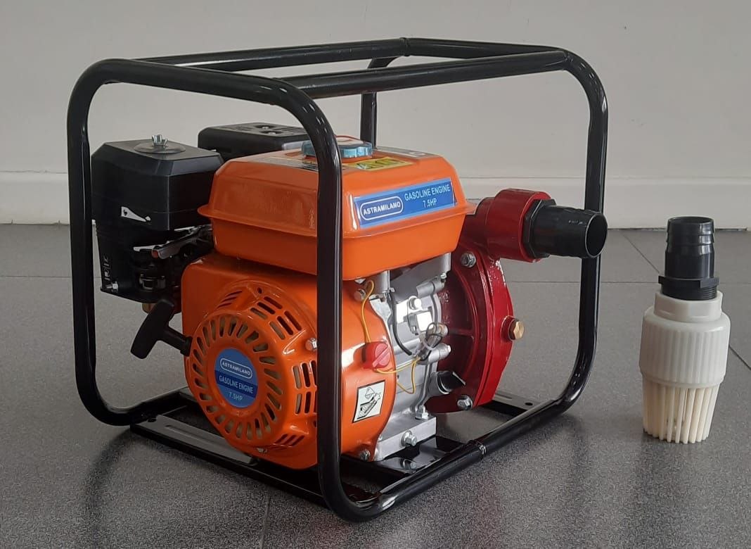 047e5b1e-6333-4f6a-ae27-27cced2e2ee1.jpg Astramilano Cast Iron HIGH PRESSURE water pump 2 inches 8hp engine - Image 1