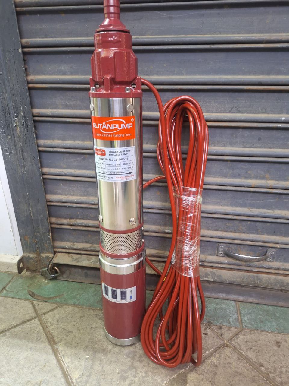 21f9bc8d-3b5d-4927-81ed-742aa04e440f.jpg Heavy duty Rutanpump 75 metres 750 watts 96volts water pump - Image 1