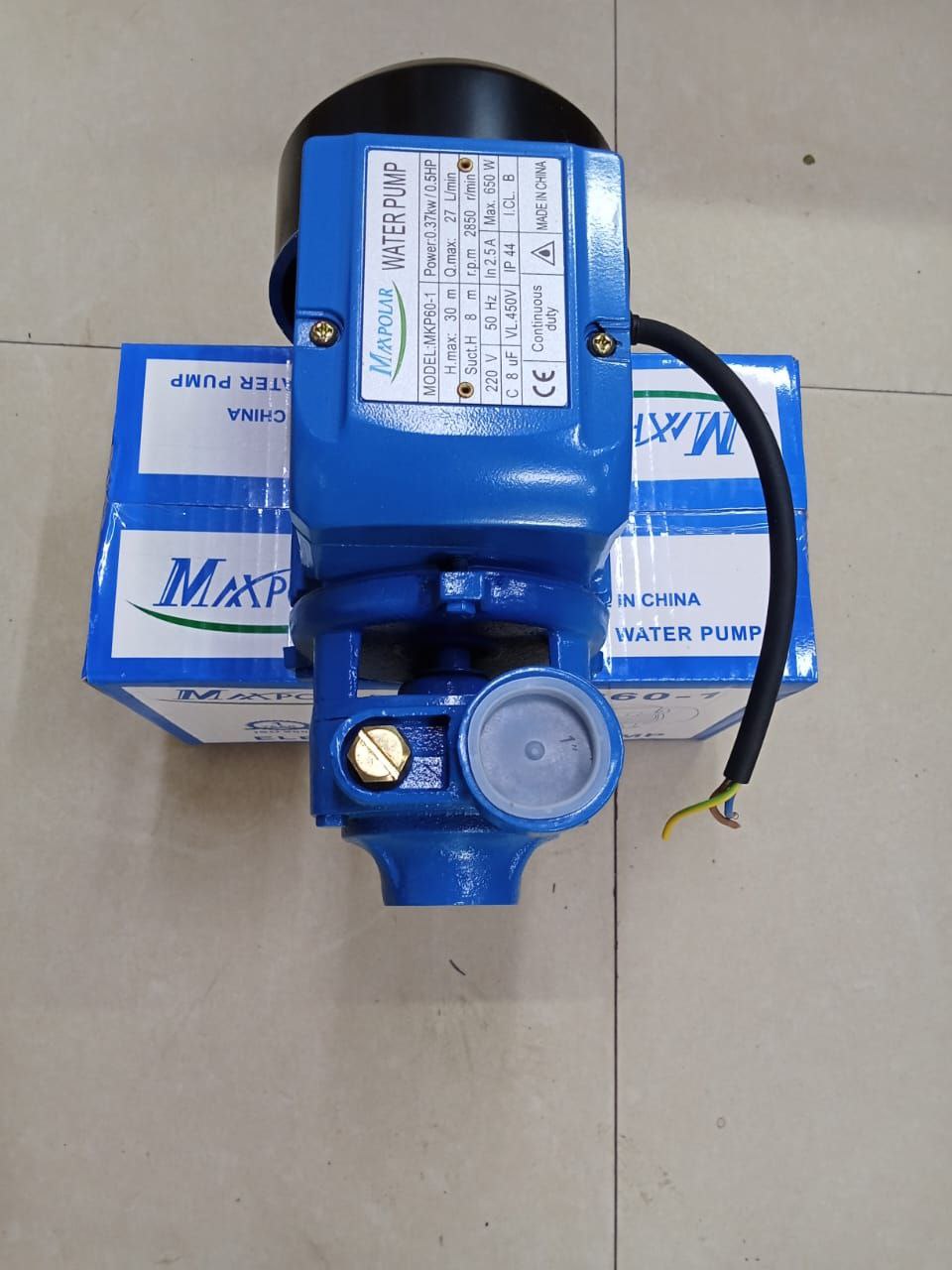 911b68f0-e19d-40a5-9d14-b4c41a1fd276.jpeg Maxpolar booster pump 0.5HP - Image 1